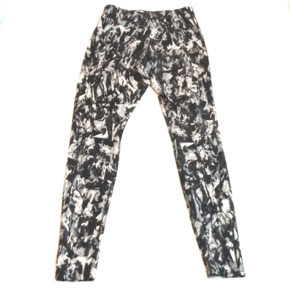 Women's Nike Leggings Sz S Black Pattern Just Do It Splatter Workout Sport Fun